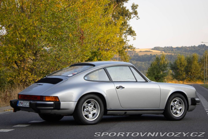 Porsche 911 Coupé 1977 / FINANCOVANI 1977
