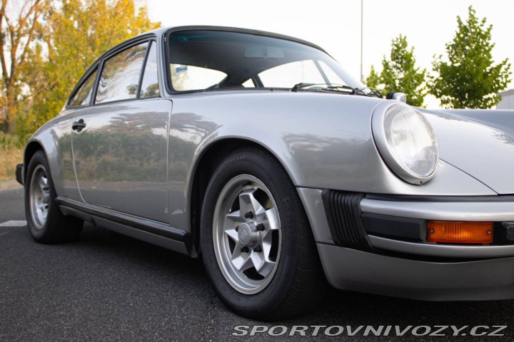 Porsche 911 Coupé 1977 / FINANCOVANI 1977