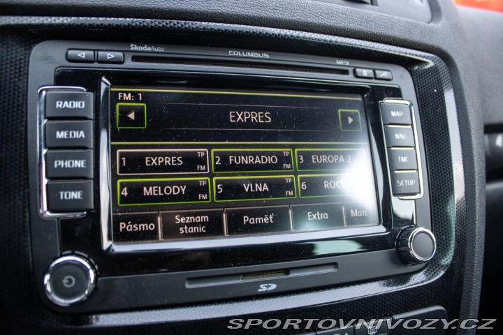 Škoda Octavia RS Combi 2.0 TDI RS DSG / 1 2012