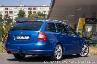 Škoda Octavia RS Combi  2.0 TDI RS DSG / 1 2012