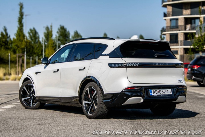 Ostatní značky Ostatní modely Voyah Free  REV 318 PHEV 360kW / AJ 2025