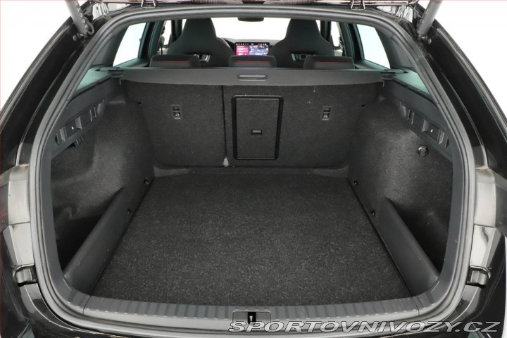 Škoda Octavia RS RS 2.0 TSI, RS, Matrix FU 2025