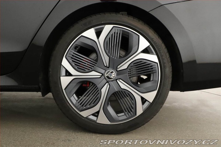 Škoda Octavia RS RS 2.0 TSI, RS, Matrix FU 2025