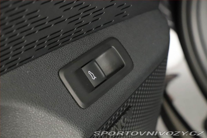 Škoda Octavia RS RS 2.0 TSI, RS, Matrix FU 2025