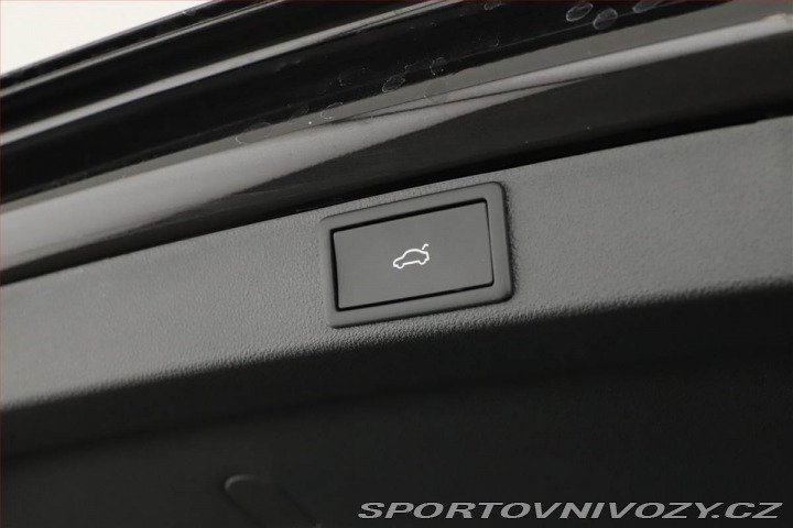Škoda Octavia RS RS 2.0 TSI, RS, Matrix FU 2025