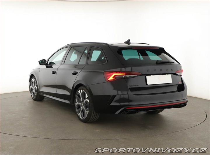 Škoda Octavia RS RS 2.0 TSI, RS, Matrix FU 2025