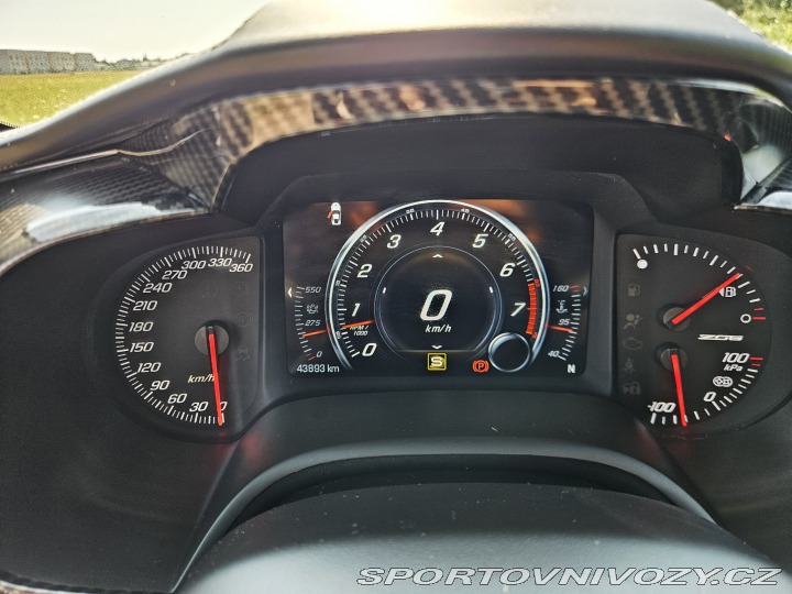 Chevrolet Corvette C7 Z06 3LZ 6.2L EU manuál 2017