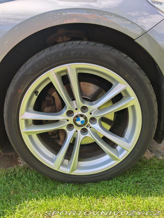 BMW 5 GT 535i 2012