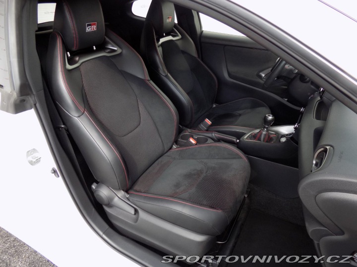 Toyota Yaris GR 1.6i/16V/FOUR/AWD/LED/ 2020