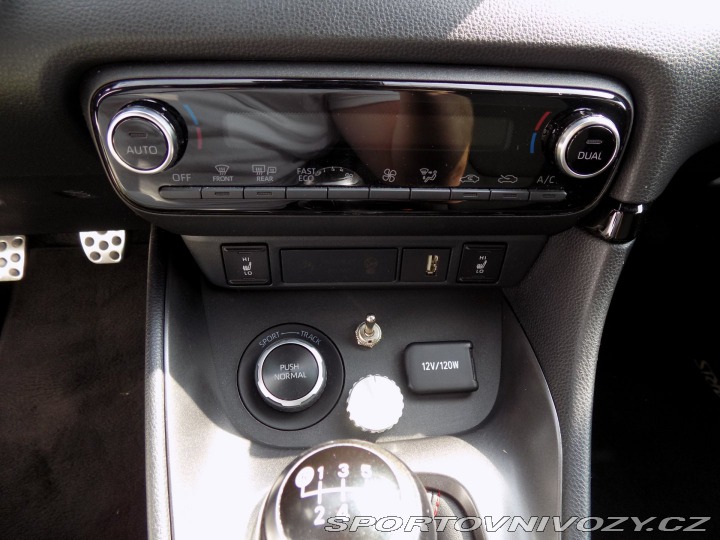 Toyota Yaris GR 1.6i/16V/FOUR/AWD/LED/ 2020