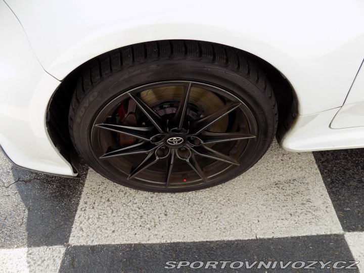 Toyota Yaris GR 1.6i/16V/FOUR/AWD/LED/ 2020