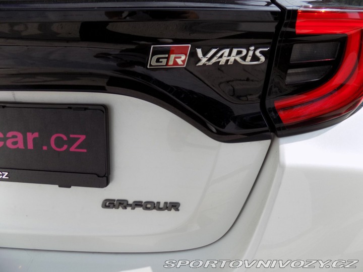 Toyota Yaris GR 1.6i/16V/FOUR/AWD/LED/ 2020
