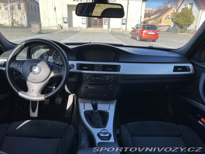 BMW 3 325i 2006