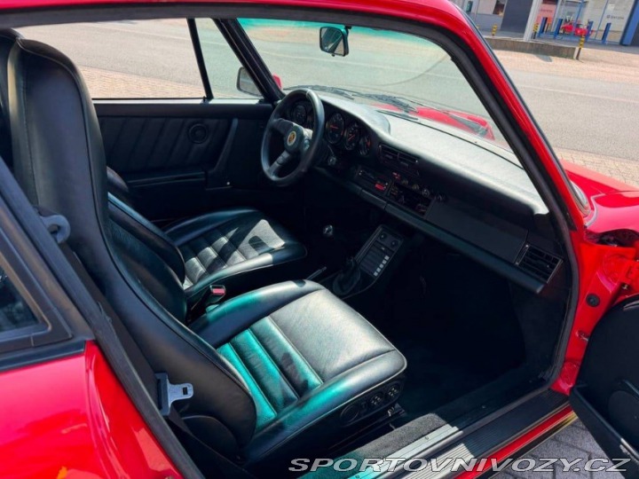 Porsche 911 Carrera 1986