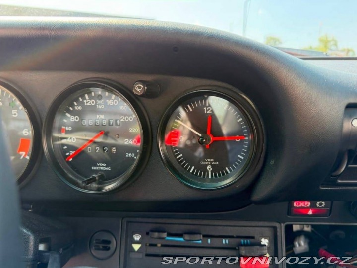 Porsche 911 Carrera 1986