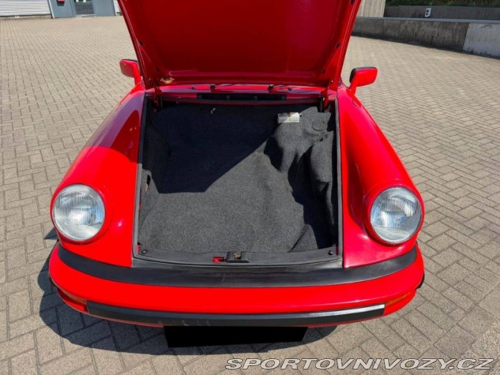 Porsche 911 Carrera 1986