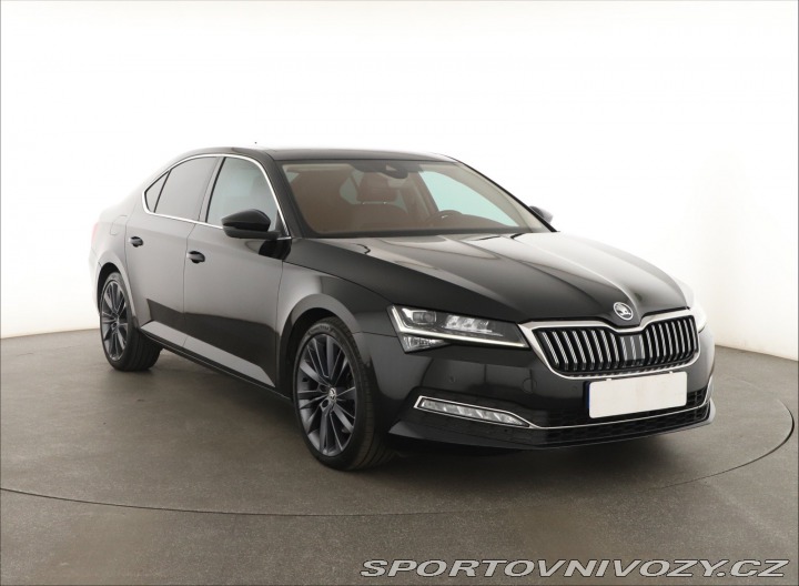 Škoda Superb 2.0 TSI 2021