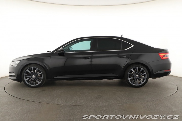 Škoda Superb 2.0 TSI 2021