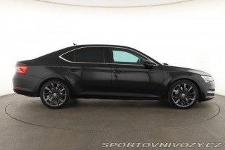Škoda Superb 2.0 TSI 2021