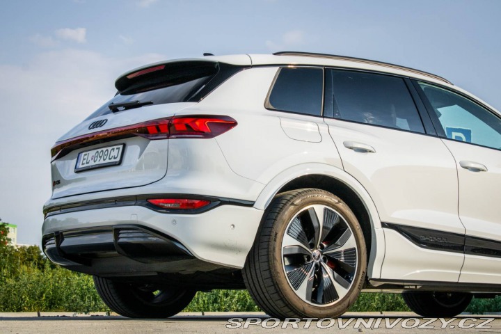 Audi Ostatní modely SQ6 E-tron 4x4 BEV 360kW / A 2026