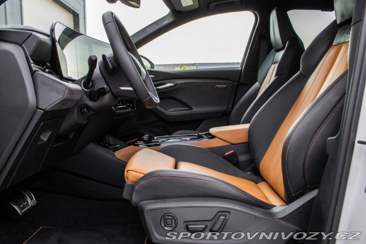 Audi Ostatní modely SQ6 E-tron 4x4 BEV 360kW / A 2026