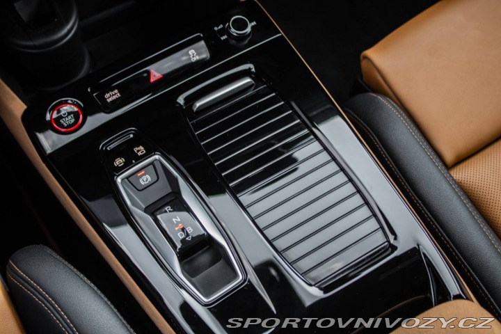 Audi Ostatní modely SQ6 E-tron 4x4 BEV 360kW / A 2026