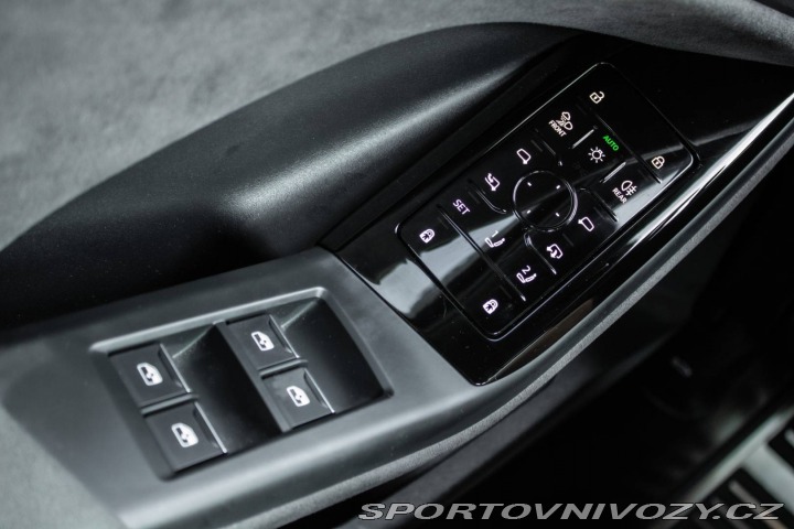 Audi Ostatní modely SQ6 E-tron 4x4 BEV 360kW / A 2026