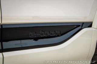 Audi Ostatní modely SQ6 E-tron 4x4 BEV 360kW / A 2026