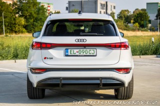 Audi Ostatní modely SQ6 E-tron 4x4 BEV 360kW / A 2026