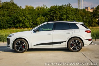 Audi Ostatní modely SQ6 E-tron 4x4 BEV 360kW / A 2026