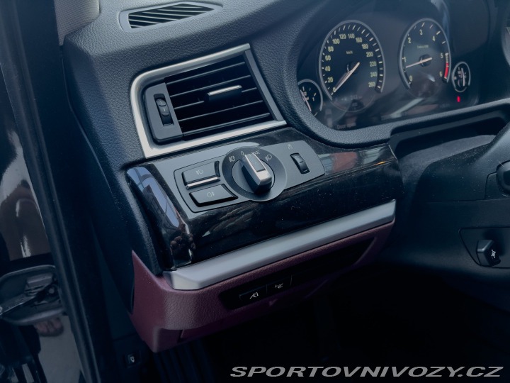 BMW 5 GT 535d xDrive 220kw/ V 2012