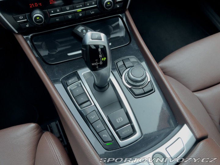 BMW 5 GT 535d xDrive 220kw/ V 2012