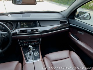 BMW 5 GT 535d xDrive 220kw/ V 2012