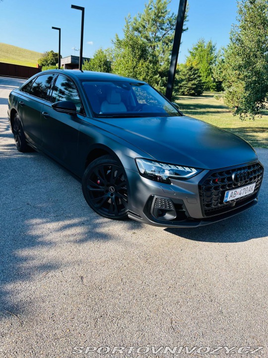 Audi S8 2025