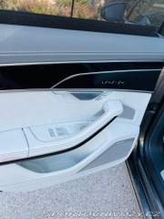 Audi S8 2025