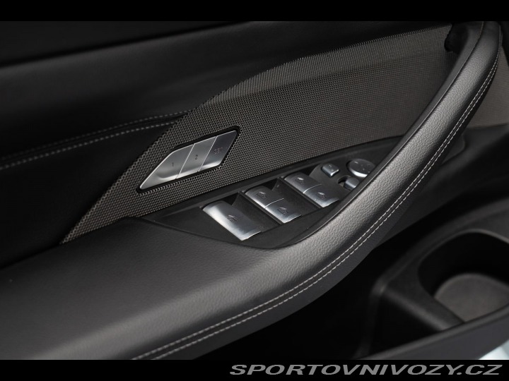 BMW Ostatní modely i xDrive Cabrio HarmanKar 2023