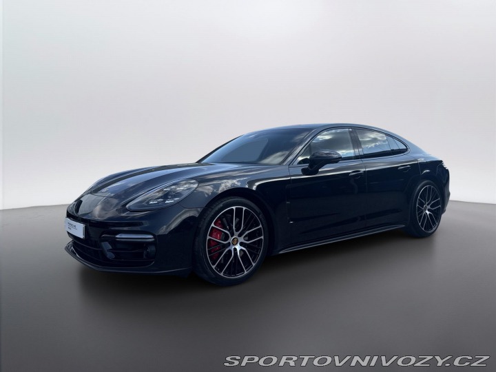 Porsche Panamera GTS 2023
