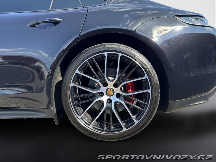 Porsche Panamera GTS 2023