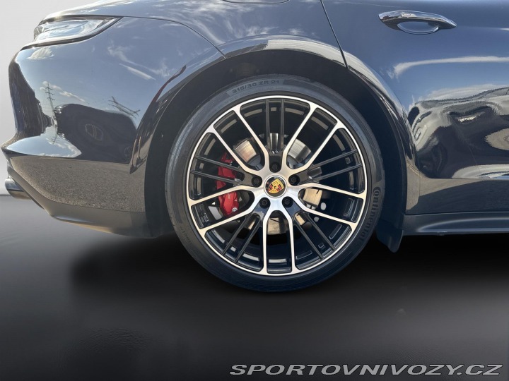 Porsche Panamera GTS 2023