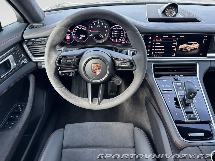 Porsche Panamera GTS 2023