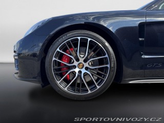 Porsche Panamera GTS 2023