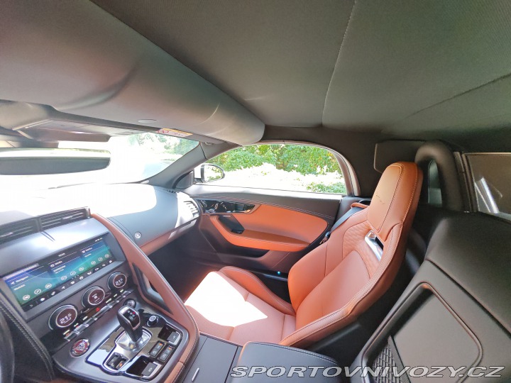 Jaguar F-Type P450 2020