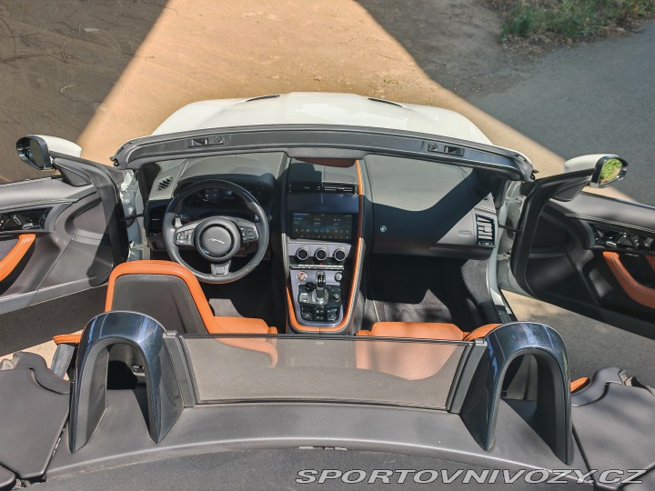 Jaguar F-Type P450 2020
