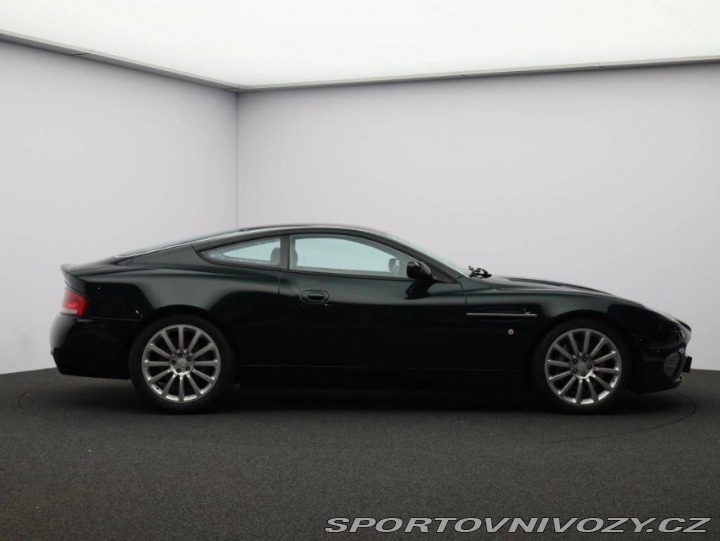Aston Martin Vanquish 2002