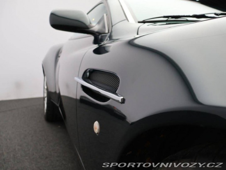 Aston Martin Vanquish 2002