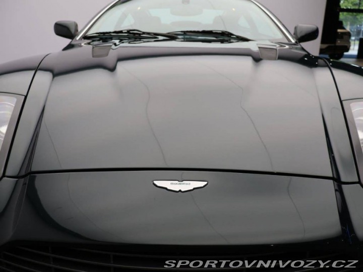 Aston Martin Vanquish 2002