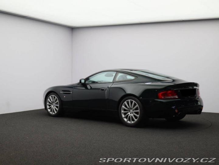 Aston Martin Vanquish 2002