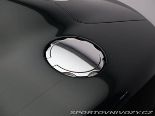 Aston Martin Vanquish 2002