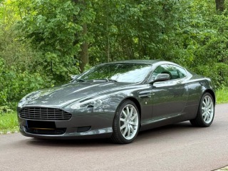 Aston Martin DB9 5.9 V12