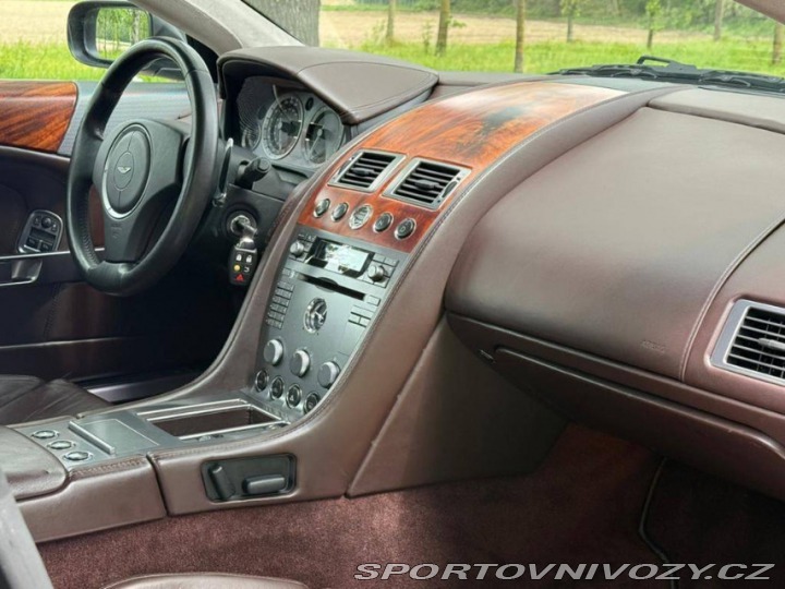 Aston Martin DB9 5.9 V12 2005